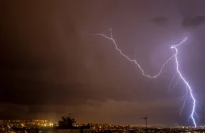Καιρός: Έρχονται ισχυρές καταιγίδες, χαλάζι και κεραυνοί από αύριο Παρασκευή – Έκτακτο δελτίο από την ΕΜΥ